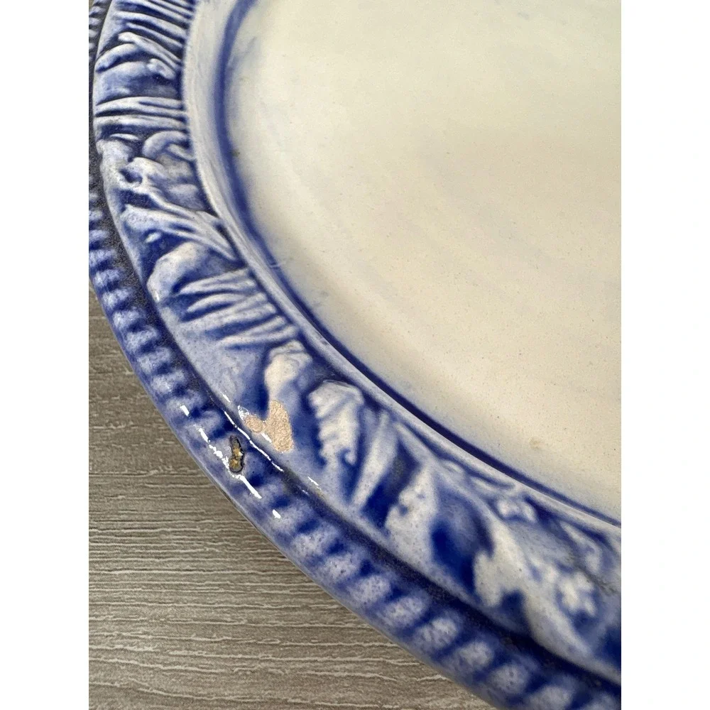 Unbranded antique majolica